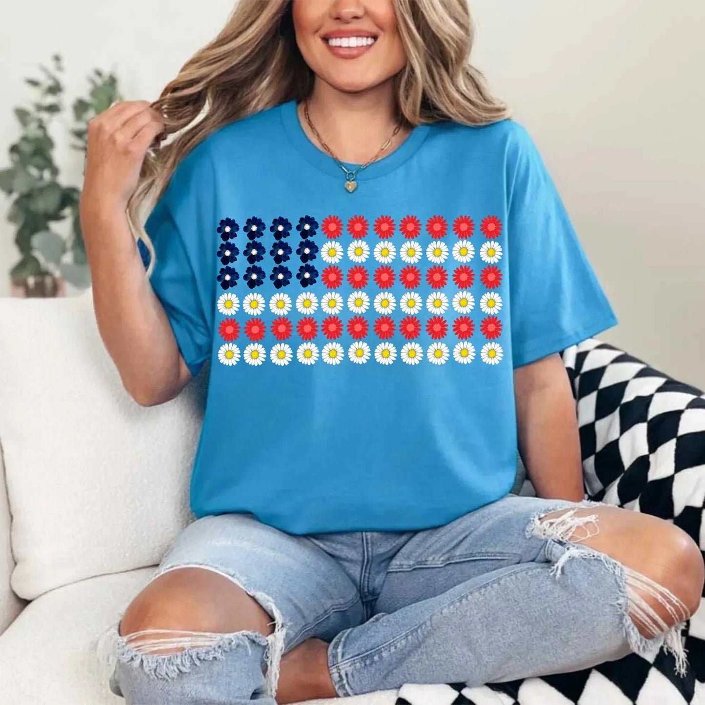 Limited Time Only - American Flag Daysies, Flowers Independence Day T-shirt